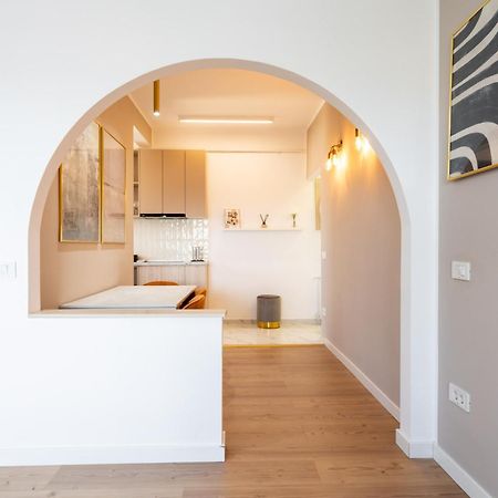 Sunset - Luxury Studio On Calea Victoriei Bucharest Luaran gambar