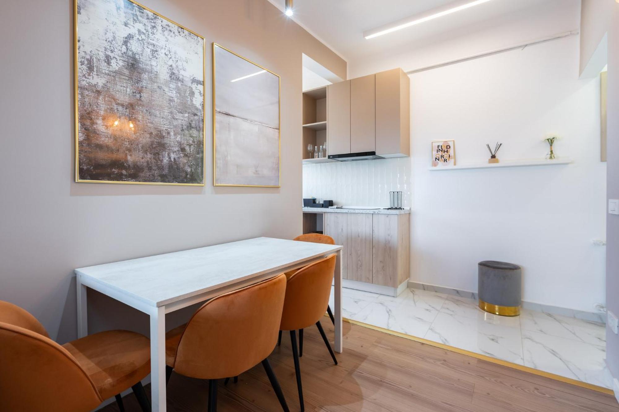 Sunset - Luxury Studio On Calea Victoriei Bucharest Luaran gambar