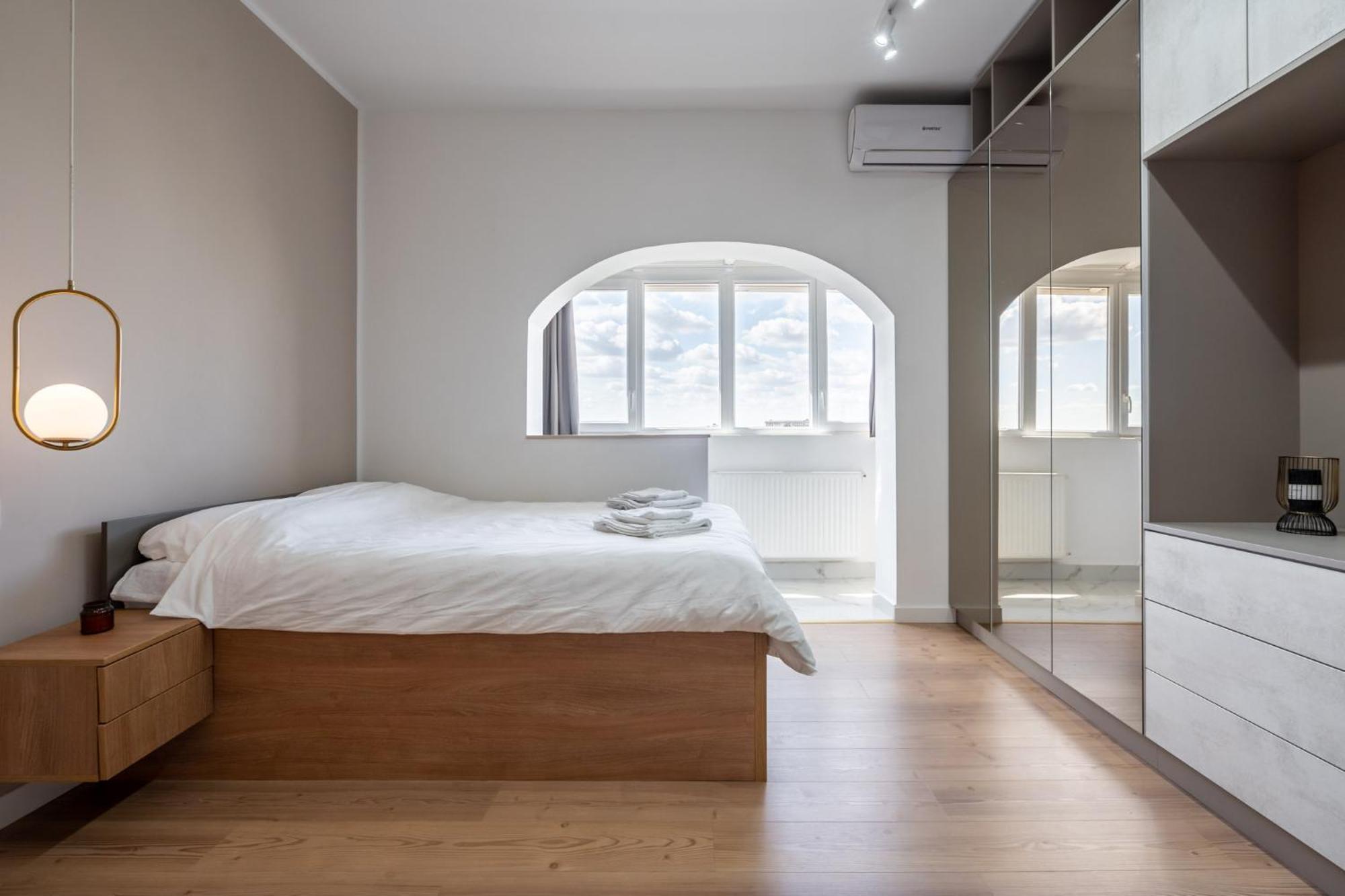 Sunset - Luxury Studio On Calea Victoriei Bucharest Luaran gambar
